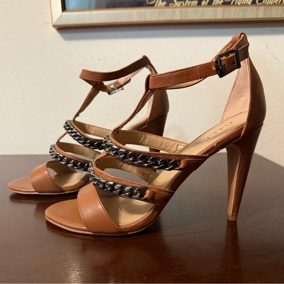 GILI “Nylah” Brown Leather Sandals with Gun Metal Chain - Size 9 - Picture 4 of 9
